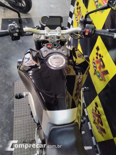 CB 1000R