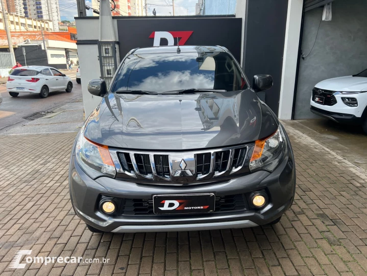 L200 TRITON 2.4 16V Turbo Sport GLS CD 4X4