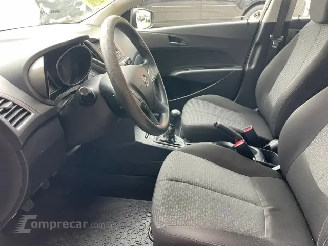 HB20 - 1.0 COMFORT 12V 4P MANUAL