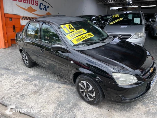 CLASSIC - 1.0 MPFI LS 8V 4P MANUAL