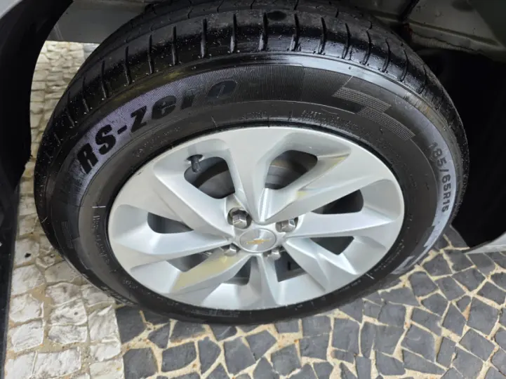 ONIX 1.0 Turbo Plus LTZ