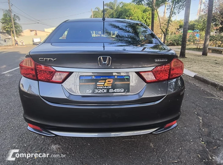 CITY 1.5 DX Sedan 16V