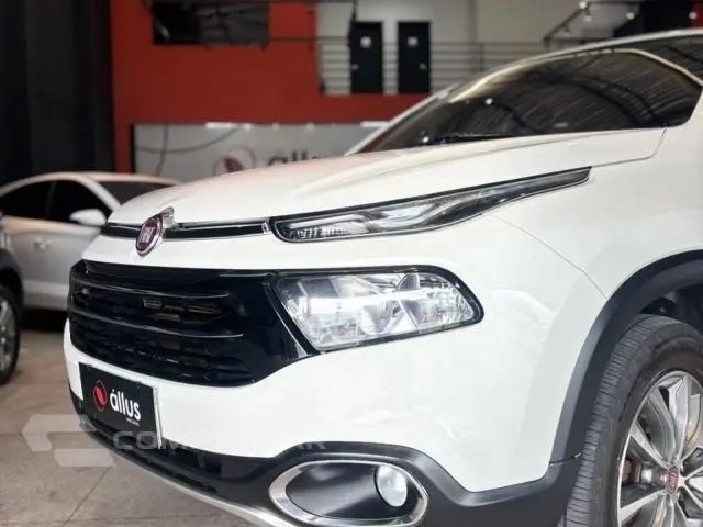 TORO - 2.0 16V TURBO VOLCANO 4WD AT9