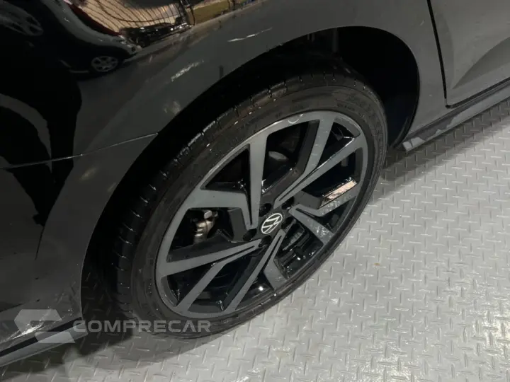 VIRTUS 1.4 250 TSI EXCLUSIVE AUTOMÁTICO