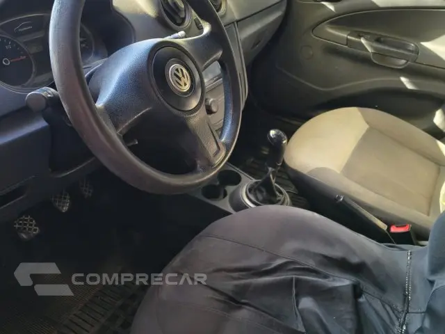 VOYAGE - 1.0 MI 8V 4P MANUAL