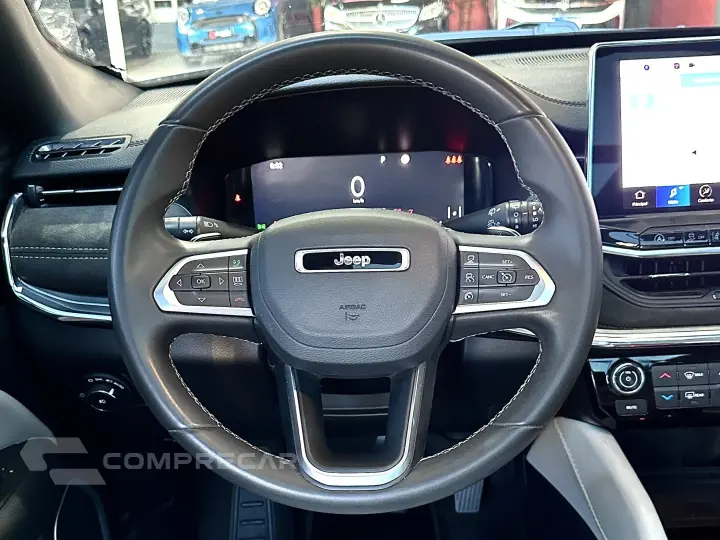 COMMANDER 1.3 T270 TURBO FLEX OVERLAND AT6