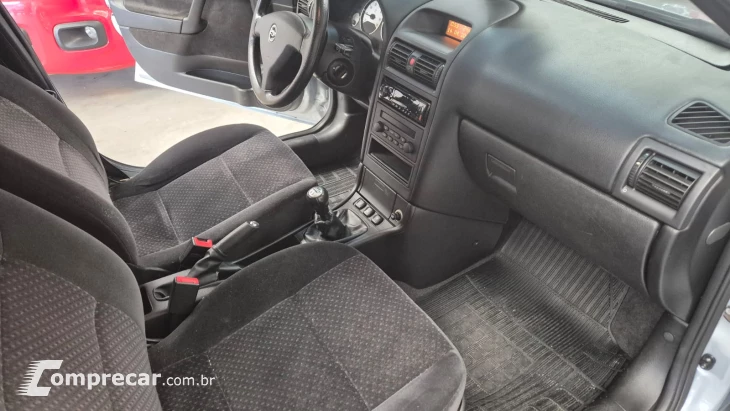 ASTRA 2.0 MPFI Advantage 8V