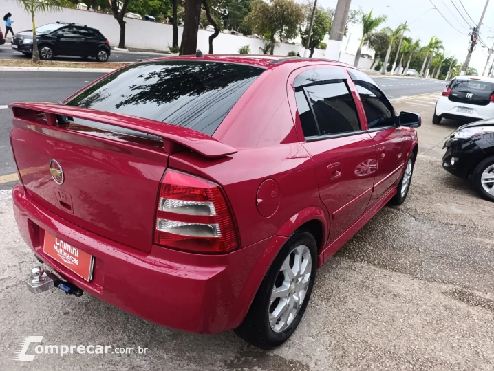 ASTRA 2.0 MPFI Advantage 8V