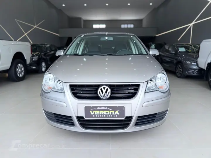 POLO SEDAN 1.6 MI 8V