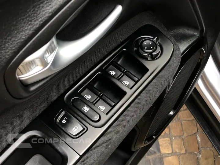 Renegade 1.8 16V Flex Sport 4P Automático