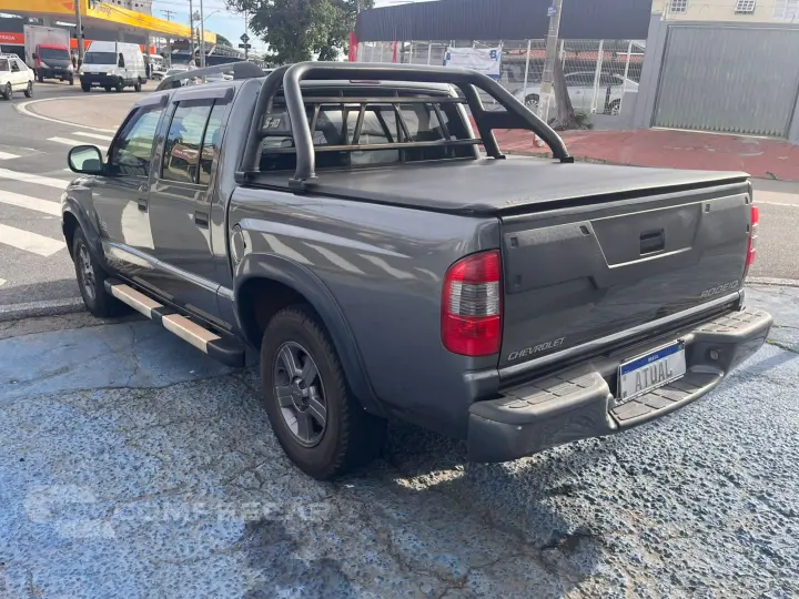 S10 2.4 MPFI RODEIO 4X2 CD 8V FLEX 4P MANUAL