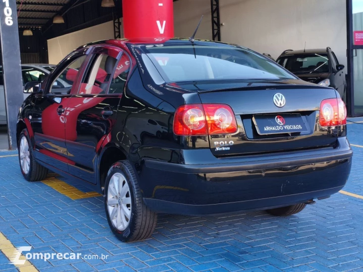 Polo Sedan 1.6 Mi Total Flex 8V 4p