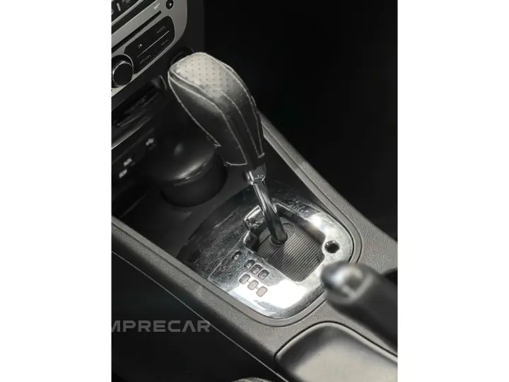 FLUENCE 2.0 DYNAMIQUE PLUS 16V FLEX 4P AUTOMÁTICO