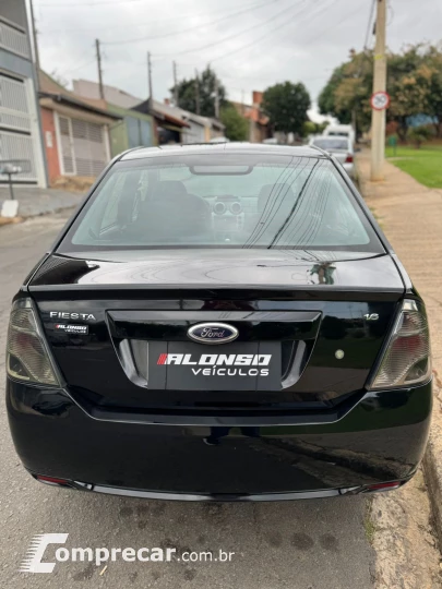 FIESTA 1.6 Rocam SE Sedan 8V