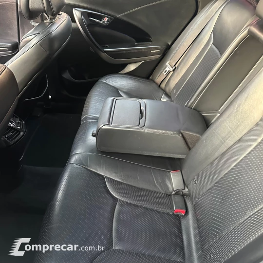 AZERA 3.0 MPFI GLS V6 24V