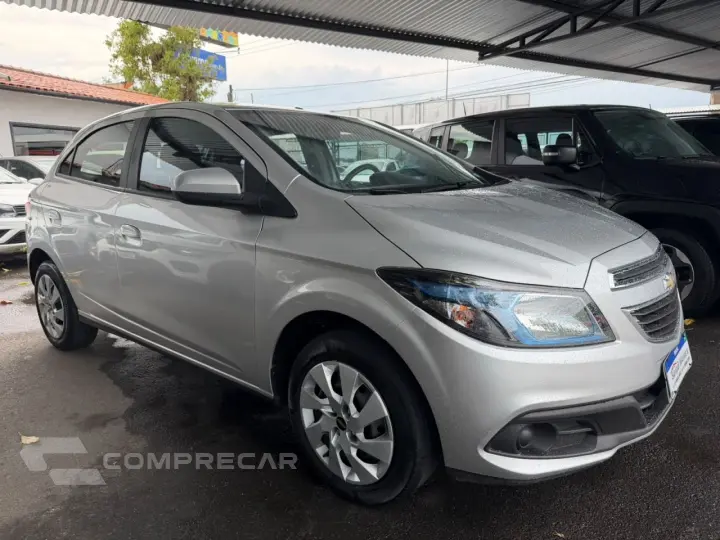 Onix Hatch 1.4 4P FLEX LT