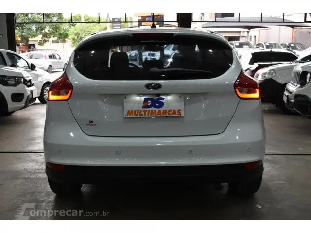 FOCUS HATCH - 2.0 TITANIUM 16V 4P POWERSHIFT