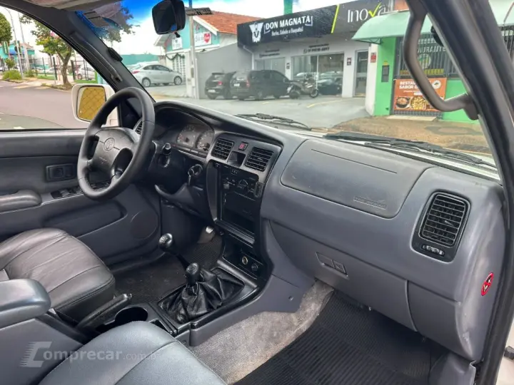 Hilux SW4 4x4 3.0 8V TB Diesel