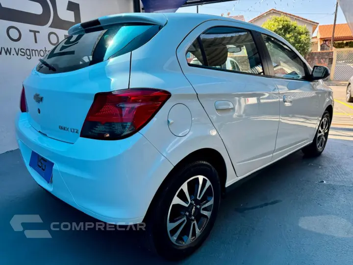 Onix Hatch 1.4 4P FLEX LTZ