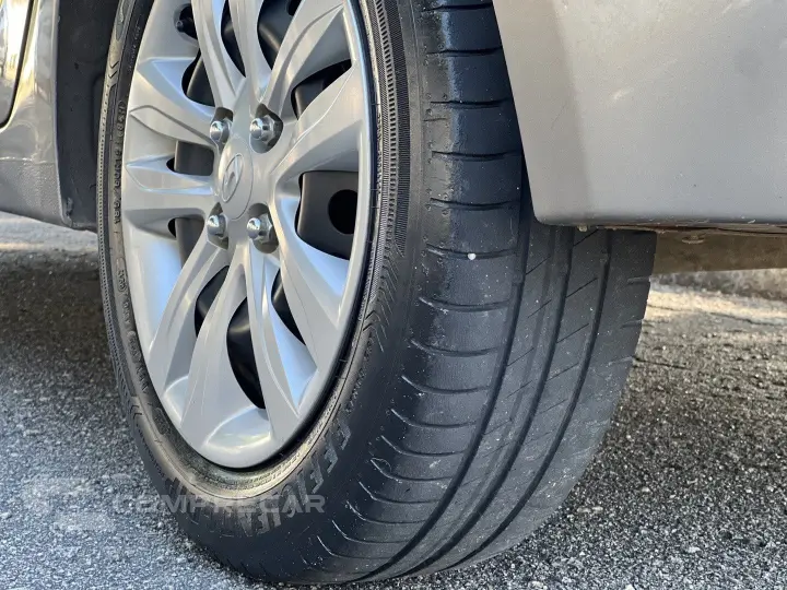 HB20 1.6 COMFORT PLUS 16V FLEX 4P AUTOMÁTICO