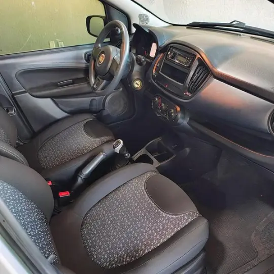 FIAT UNO ATTRACTIVE 1.0