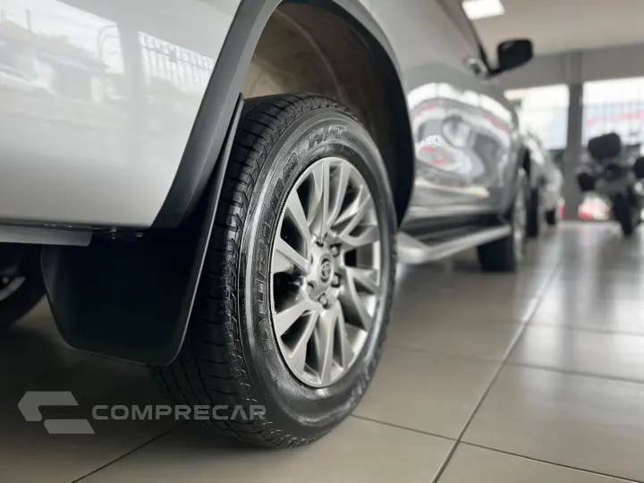 HILUX SW4