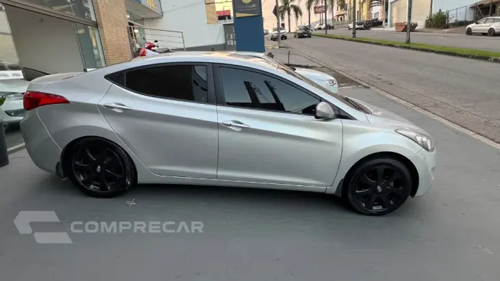 Elantra GLS 1.8 16V Aut.