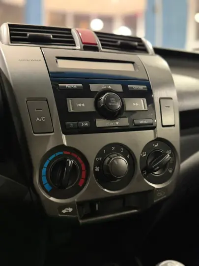 CITY 1.5 LX 16V