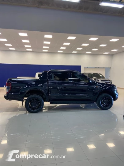 RANGER 2.2 Black 4X2 CD 16V
