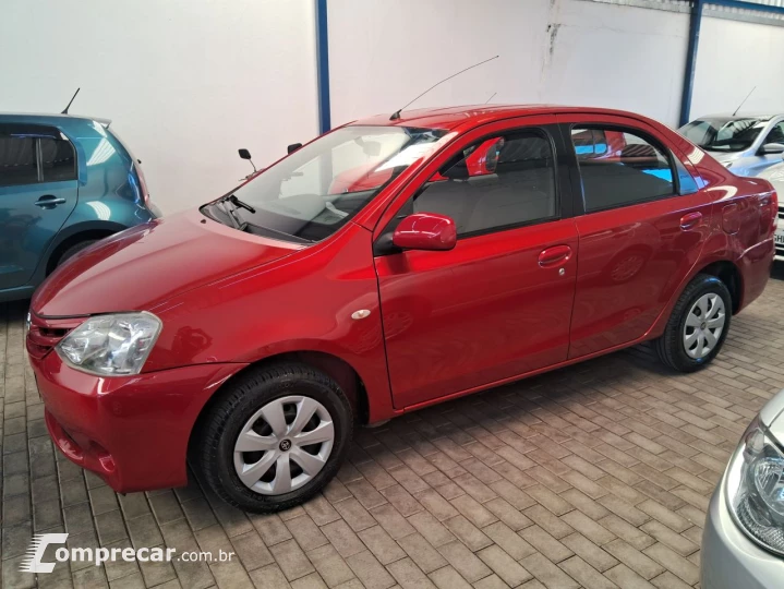 Etios Sedan 1.5 16V 4P FLEX XS