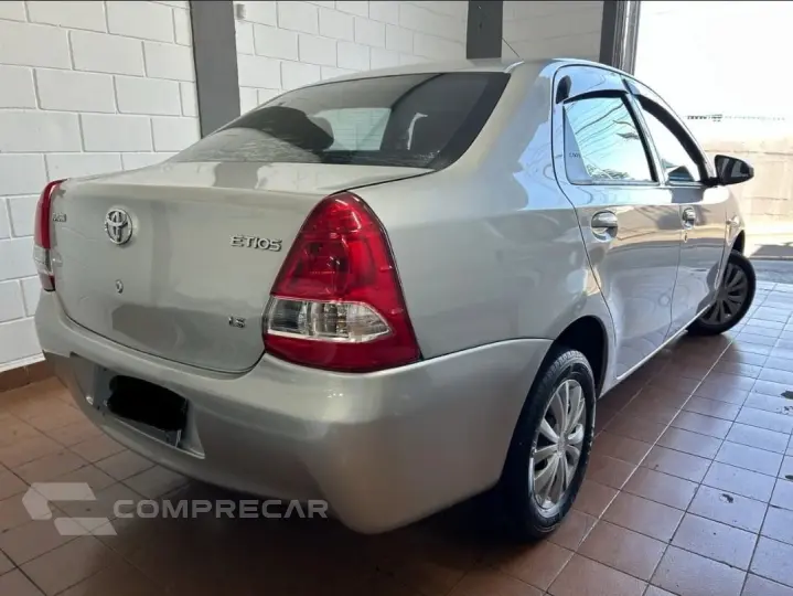 ETIOS XS Sedan1.5 Flex 16V 4p Mec.