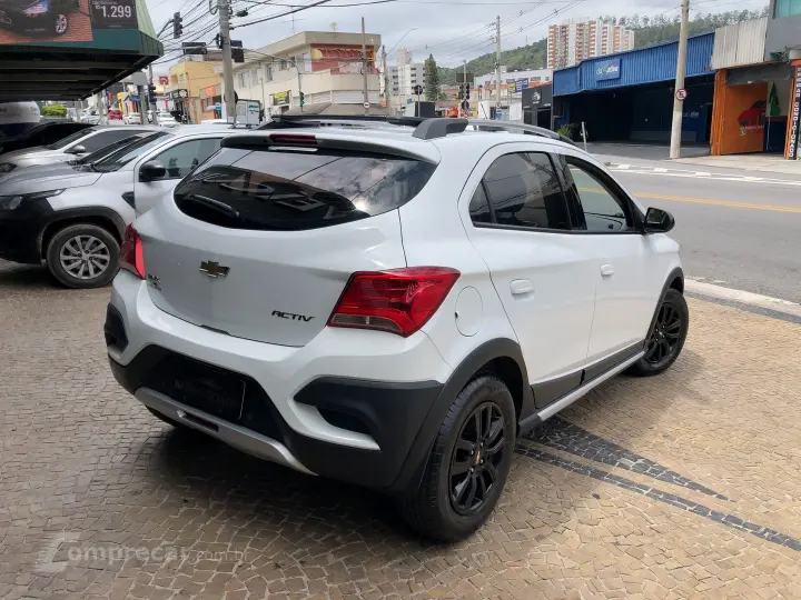 Onix 1.4 Mpfi Activ 8V Flex 4P Automático