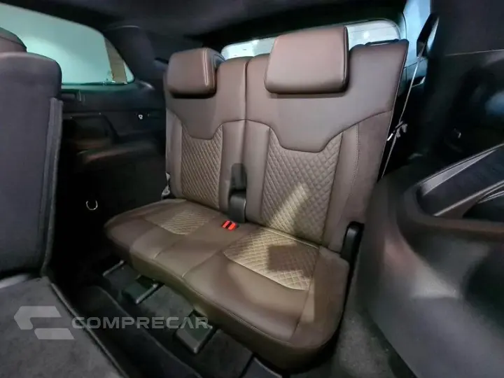 COMMANDER OVERLAND T270 1.3 TB FLEX AUT