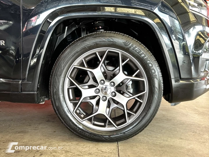 COMMANDER 1.3 T270 TURBO FLEX OVERLAND AT6