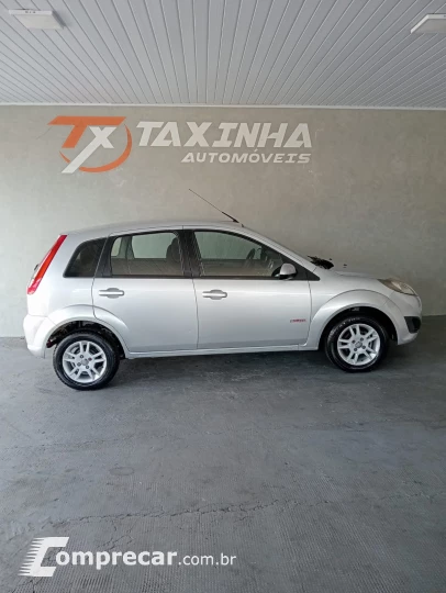 FIESTA 1.6 MPI Class Hatch 8V