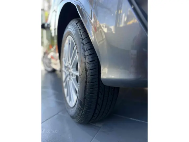 KA 1.5 TI-VCT FLEX TITANIUM AUTOMÁTICO