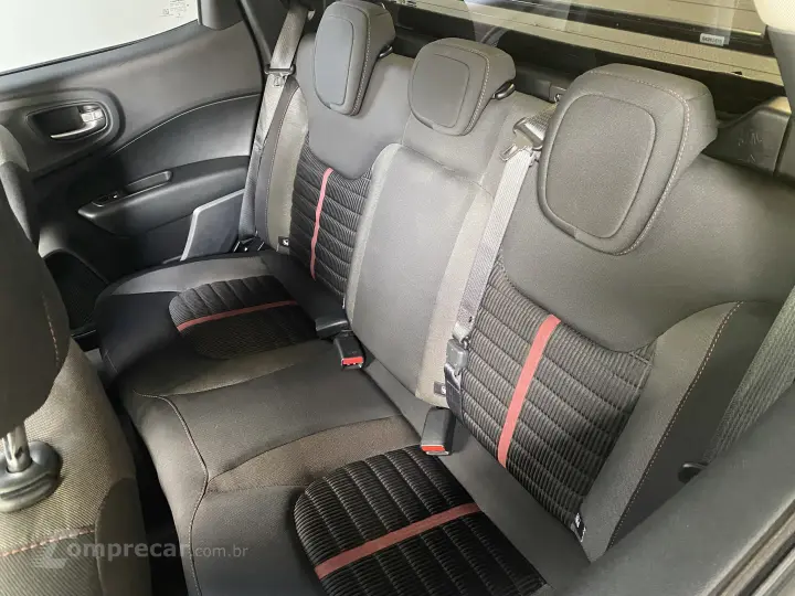 TORO 1.8 16V EVO Freedom AT6