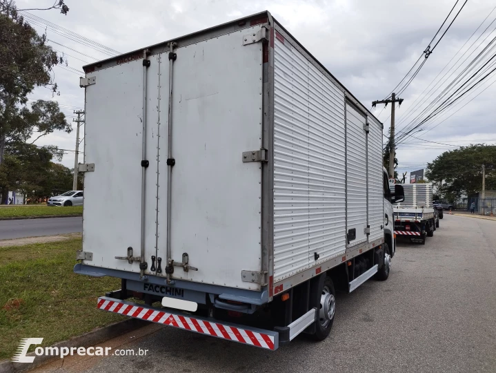 Delivery Express 2.8 Prime + Baú Facchini