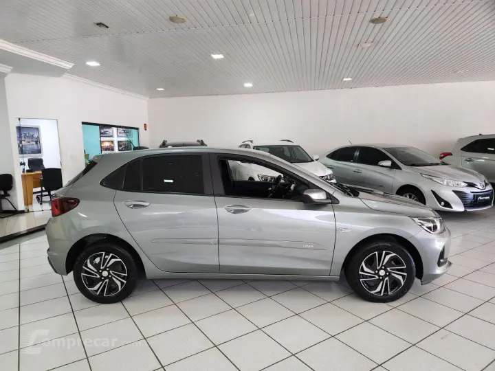 Onix Hatch 1.0 12V 4P FLEX LT TURBO