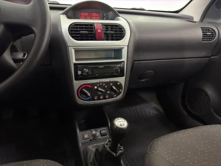 CORSA HATCH PREMIUM