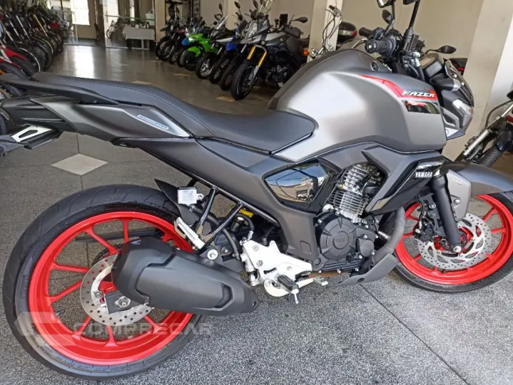 FZ15 150 FAZER CONNECTED FLEX