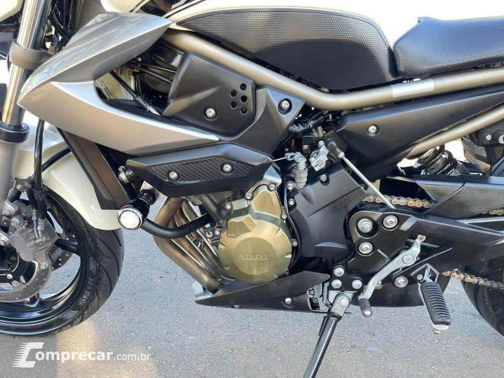 XJ6 N