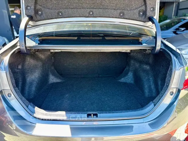 COROLLA - 1.8 GLI UPPER 16V 4P AUTOMÁTICO