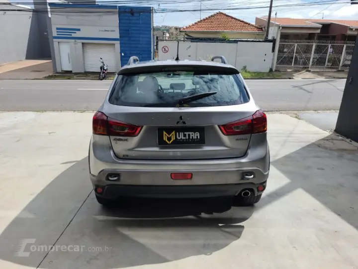 ASX OUTDOOR 2.0 4x2 16V 160cv Aut.