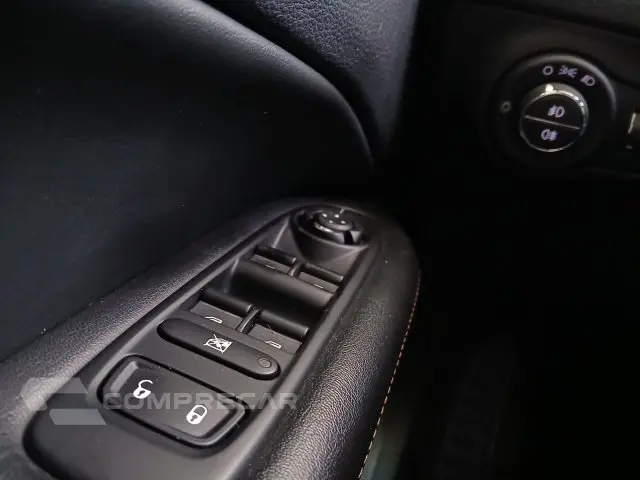 COMPASS - 2.0 16V LONGITUDE AUTOMÁTICO