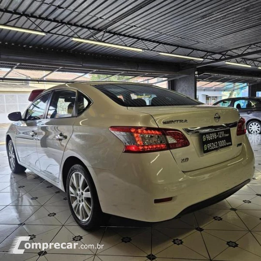 NISSAN SENTRA 20SL CVT