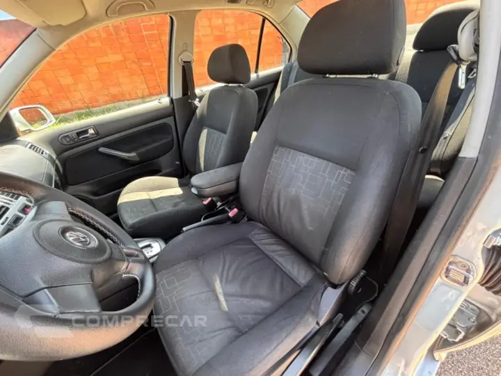 BORA 2.0 MI 8V FLEX 4P AUTOMÁTICO