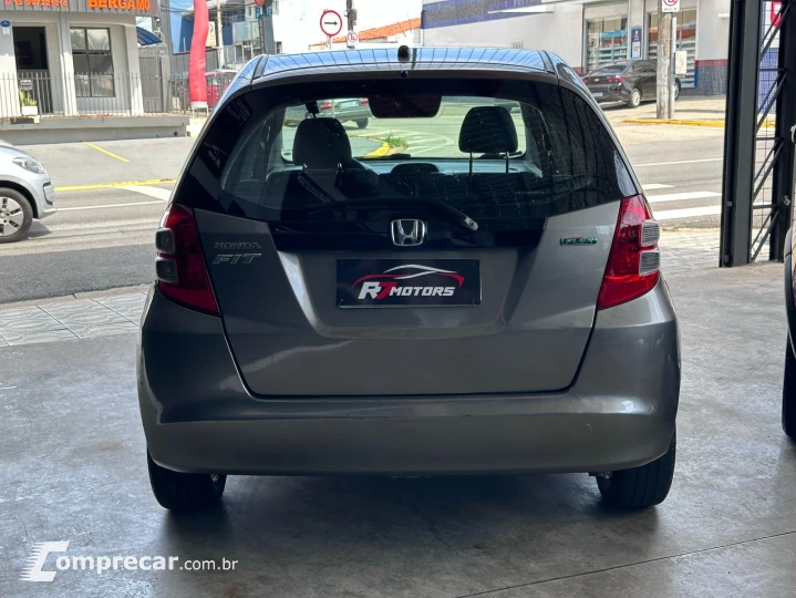 FIT 1.4 LX 16V