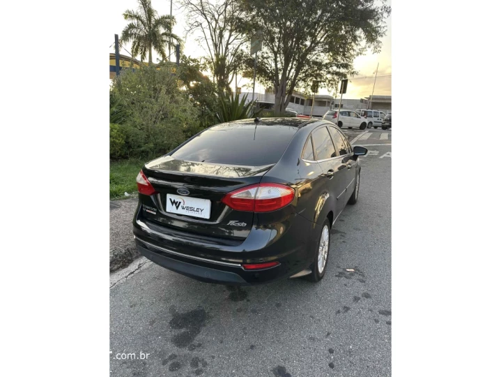 FIESTA 1.6 TITANIUM SEDAN 16V FLEX 4P POWERSHIFT