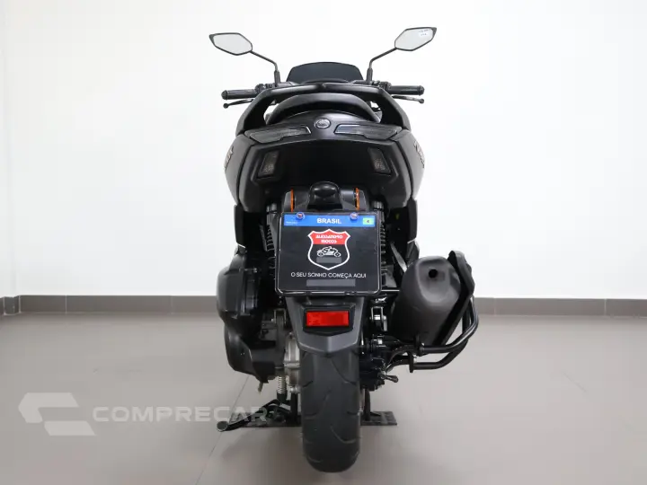YAMAHA NMAX CONNECTED 160 ABS